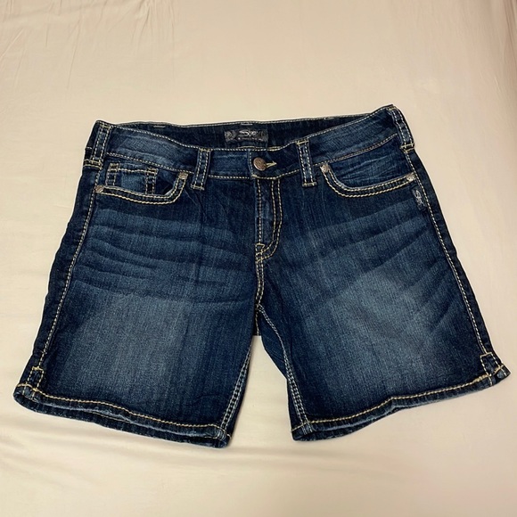 Silver Shorts - Picture 1 of 4